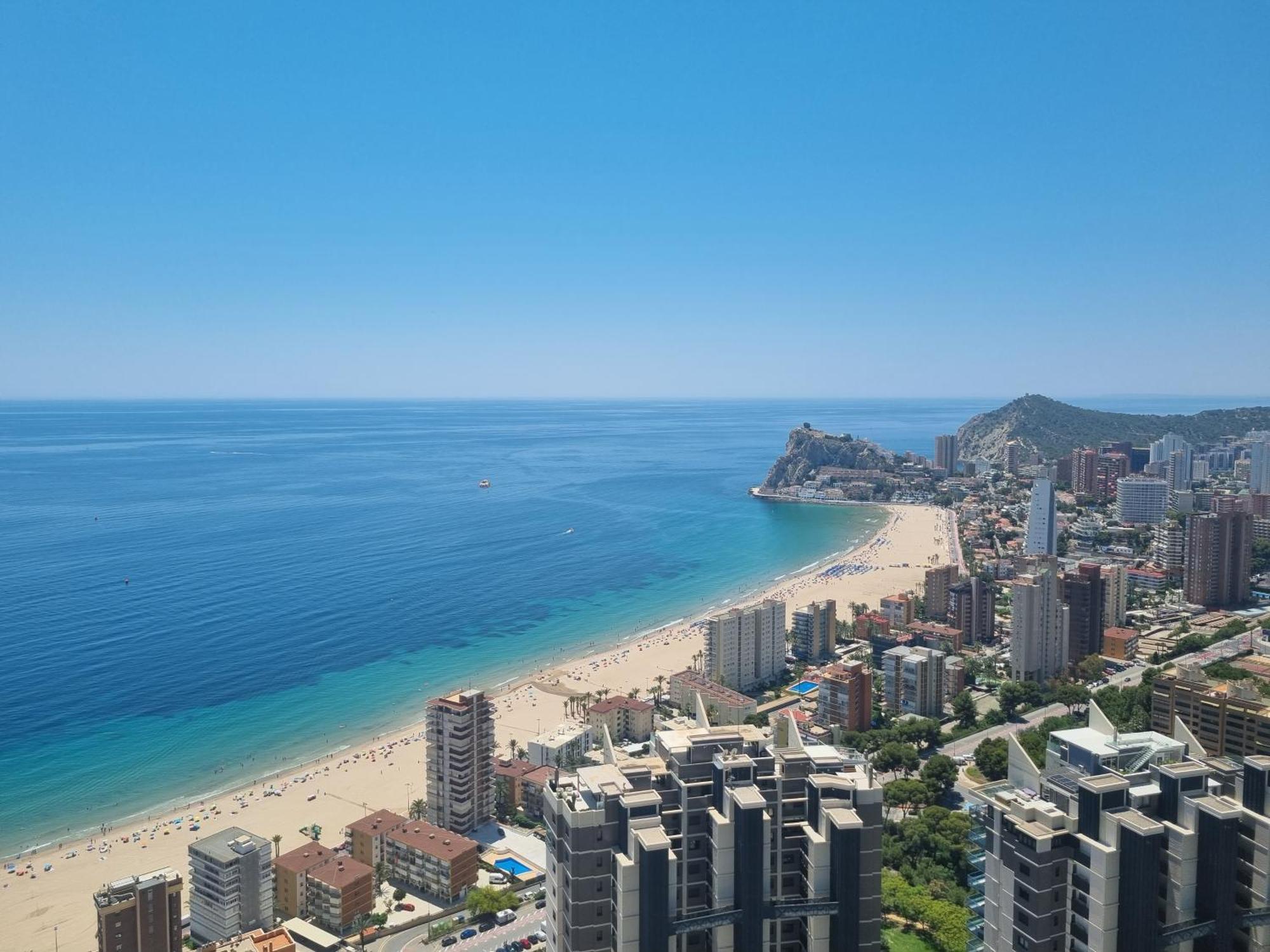 Floor 32! Intempo Luxury Apartment